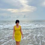 Nayana Elza Instagram - Every wave kisses the shore, while the sand hugs your toes, and the wind brushes your checks 🌊 🌞 . . . . . . . . . . . . . . #beach #beachday #sunset #sea #bluewater #nayanaelza #instagood #moment