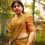 Nayana Elza Instagram - ഭദ്ര . . . . 📸 @portraits_by_shone Dhawani @byhand.in . . . . . . . . . . . . . . . . #dhawani #shoots #tamil #musturdyellow #instafashion #vintage #vintagestyle