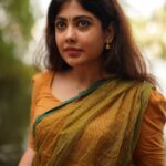 Nayana Elza Instagram - ഭദ്ര . . . . 📸 @portraits_by_shone Dhawani @byhand.in . . . . . . . . . . . . . . . . #dhawani #shoots #tamil #musturdyellow #instafashion #vintage #vintagestyle