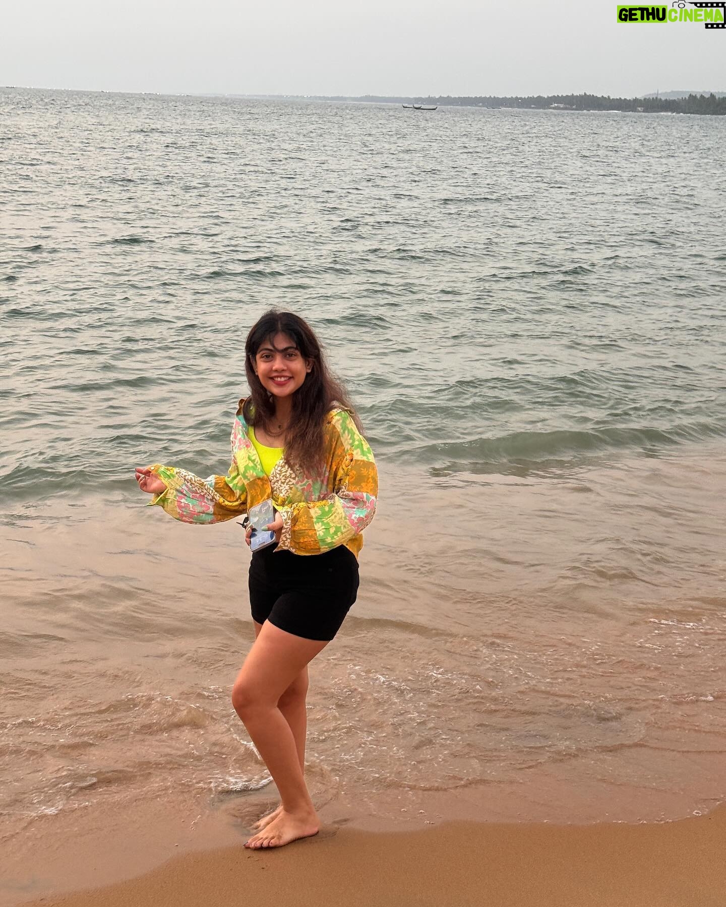 Nayana Elza Instagram - The beach is my happy place🏖️ . . . . . . . . . . #beach #weavesofindia #beachlife #sand #sea #beachgirl