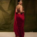 Nayana Elza Instagram - ❤️ . . 📸 @jibinartist @plan.b.actions Saree @larobedesignerboutique Styling @merlin_lizbet MUA @ajayanmakeupartist @sibin_hair_stylist . . . . . . #saree #red #ootd #fashionstyle #styleoftheday #nayanaelza #instafashion