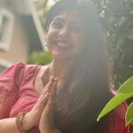 Nayana Elza Instagram - ചിരിയോ ചിരി 😁 . . 📸 @artmowgli . . . . . . . . . . . . . . . . . . . . . . . . . . . . . . . . . . . . . . . #saree #green #instapic #fashion #smile #nayanaelza #picoftheday #instadaily #moment
