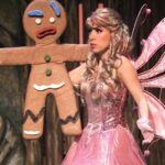 Naydelin Navarrete Instagram - “El teatro no puede desaparecer, por qué es el único arte donde la humanidad se enfrenta a sí misma” feliz #diamundialdelteatro 🎭