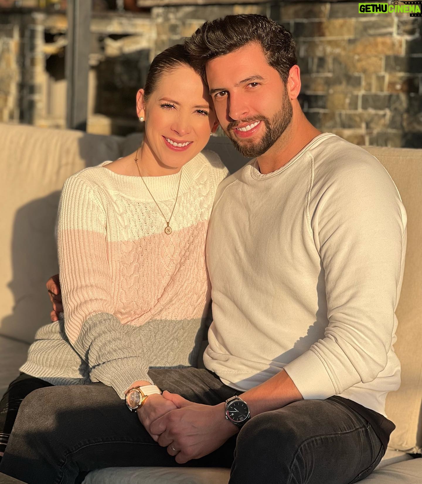 Naydelin Navarrete Instagram - Mi San Valentín de todos los días!❤️ te amo! @davidanguianomx