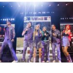 Naydelin Navarrete Instagram – Y Cuando crees haber vivido todo, llega un nuevo concierto… 
Pensé que había quedado atrás el que nos persiguieran corriendo por varios kilómetros detrás del camión! En vdd gracias! Que gran noche! 
Gracias Queretaro! por su amor y por su entrega! Venga, Estoy lista para las siguientes sorpresas! 

Next stop➡️ 18 de Nov. Merida

📸 the best! @soy_alanhdez