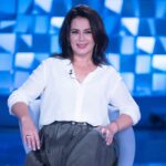 Nazan Kesal Instagram – Lei è una delle protagoniste di #TerraAmara: ora a #Verissimo Nazan Kesal… Sevda 💥