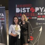 Nazan Kesal Instagram – 2.Uluslararası Distopya Film Festivali Onur ödülü için layık görenlere şükran🙏🏻
Bu ödül #iranda kadın,özgürlük ve yaşam mücadelesi veren kızkardeşlerimiz için✌🏻💐
#mahsaamini🌹