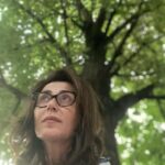 Nazan Kesal Instagram – Ben de ağaçların soyundanım,bu bayat havayı solumak beni de kederlendiriyor .
Furuğ Furuğzad Bir kadın hikayesi 
Yaralarım Aşktandır 
Sezonun ilk oyunu
19 Ekim Çarşamba @modasahnesi nde başlıyoruz.
@yaralarmasktandr 
@sebnemisiguzel yazdı @berfinzenderlioglu yönetti
Biletler @mobilet te satışta

https://www.mobilet.com/event/yaralarim-asktandir-7725-5ced