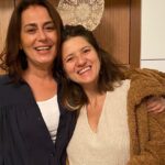 Nazan Kesal Instagram – Filmler biter,dostluklar kalır geriye🙏🏻Suyun Yüzü film senaryosunu dört yıldır ince ince işleyip ilk uzun metrajında beni hayalinin bir parçası yaptığı için yönetmenimiz Zeynep e,
Yapımcımız Utkuya ve tüm emeği geçenlere şükran🙏🏻💐Nice bağımsız filmlere🔥#suyunyüzü #sinemafilmi