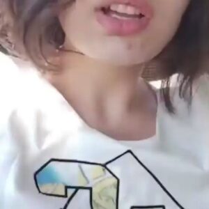 Nazanin Farahani Instagram - سارینا دخترم , دختران ما 
دلم گرفته عزیزم، دلم به اندازه ی همه ی دنیا گرفته. اگر دختر داشتم دلم می خواست مثل تو آزاده بود، جنگجو بود، آگاه بود. سارینا دختر نداشته ی من،  دختر آگاه ایران، ما را ببخش، ما را ببخش، ما را ببخشید که جور در خواب بودن ما را  کشیدید.
مرا ببخش 😭
#مهسا_امینی 
#نیکا_شاکرمی 
#حنانه_کیا 
#حدیث_نجفی 
#سارینا_اسماعیل_زاده
#زن_زندگی_آزادی