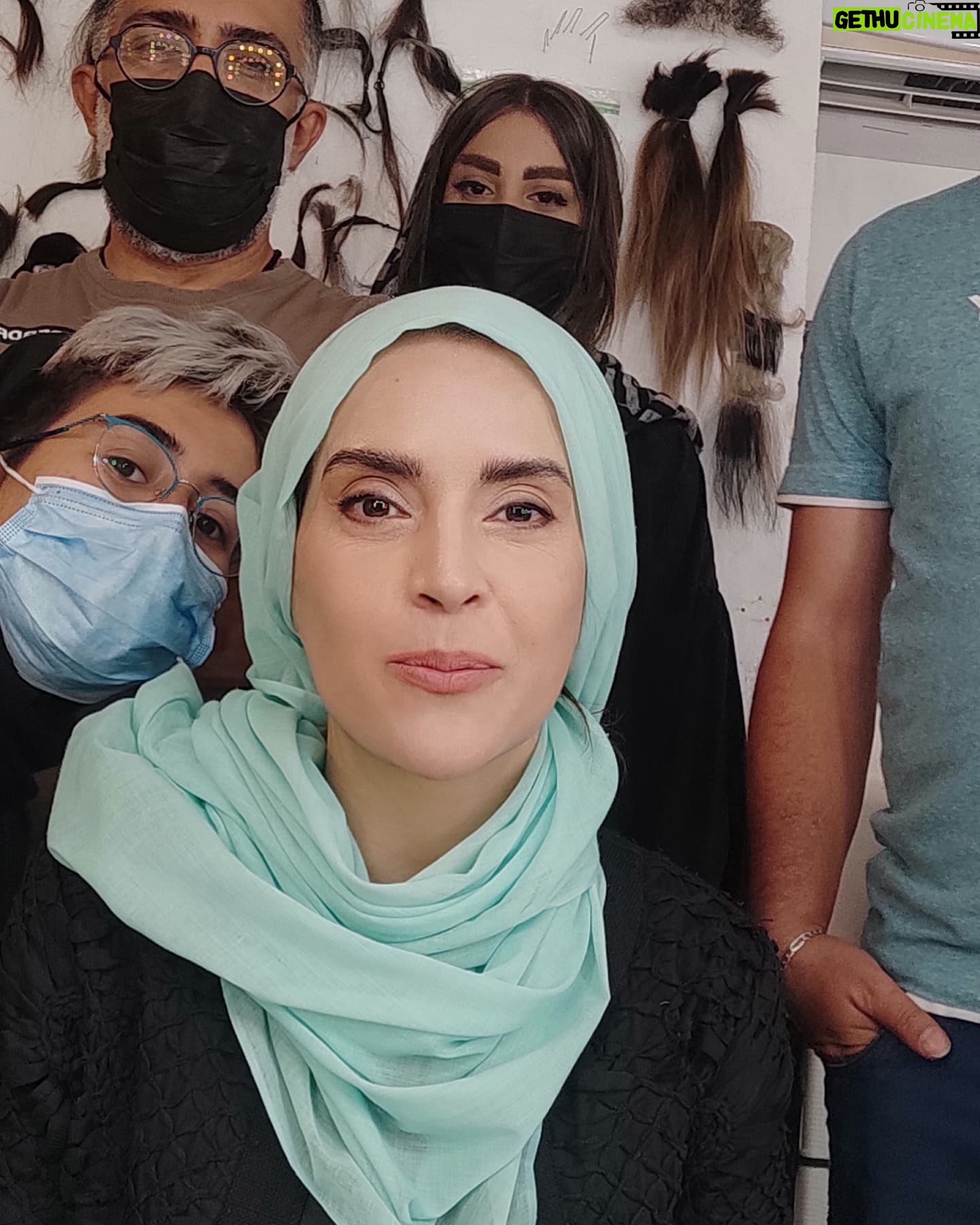 Nazanin Farahani - 2.2K Likes - نقاب این روزها
#مستوران
#ناژنین_فراهانی
#احسان_روناسی