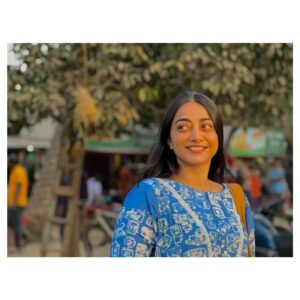 Nazia Haque Orsha Instagram - Start your day with a beautiful smile ☺️🌻