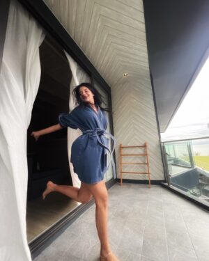 Nazifa Tushi Instagram - Somewhere in heaven 
📸 niraker