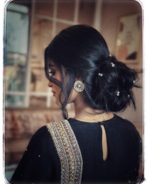 Nazifa Tushi Instagram - On this mother’s day..
Wearing @festivibe.official 🖤
