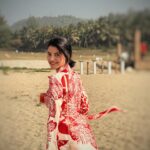 Nazifa Tushi Instagram – পেহাই রোদ্দুরের মায়া🤍
.
.
.
@safiya_sathi ♥️