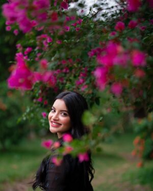 Nazifa Tushi Instagram - কাগজি ফুলে 💜
Thanks @festivibe.official
📸 @vaskar_sam