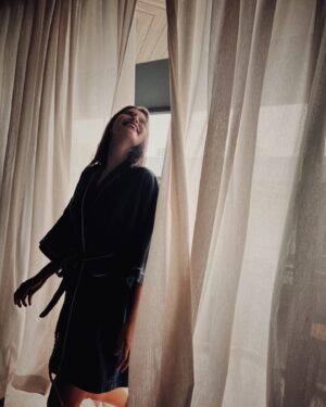 Nazifa Tushi Instagram - Somewhere in the haven 
📸 niraker
