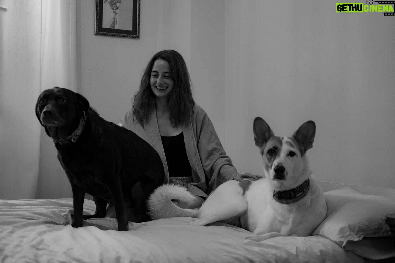 Nazlı Bulum Instagram - @uzumphoto & my baby girls🫠