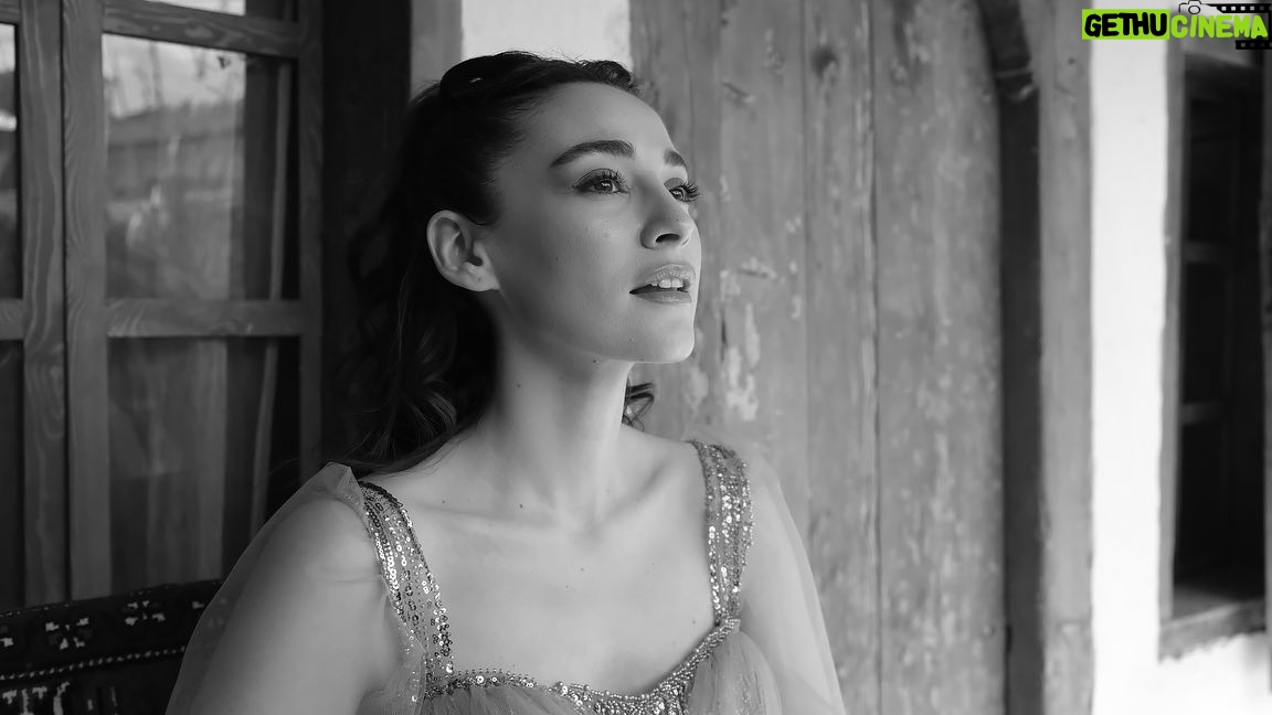 Nazlı Pınar Kaya - 9.4K Likes - 🎃