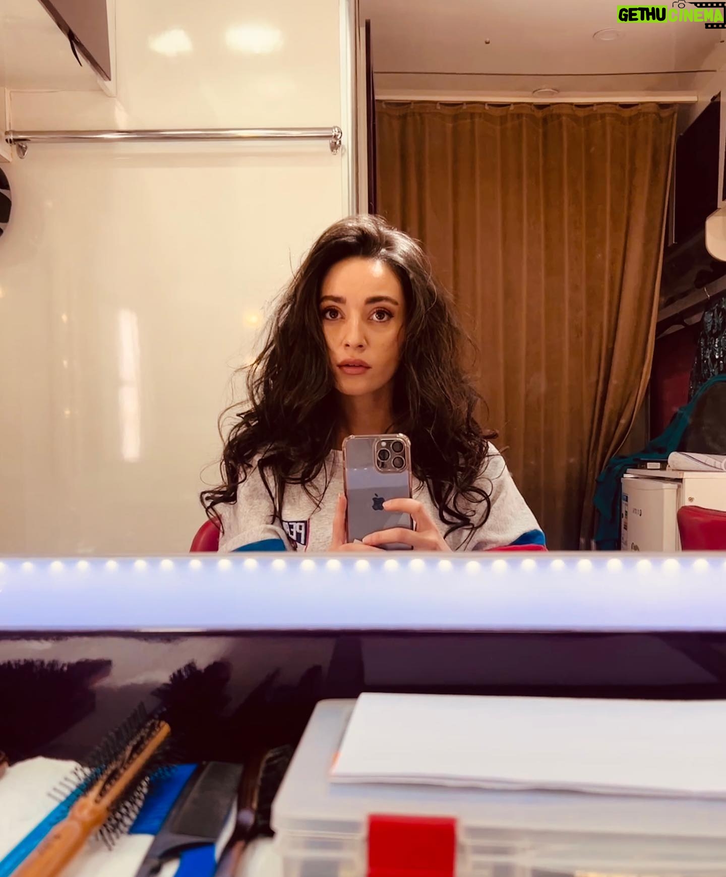 Nazlı Pınar Kaya - 8.8K Likes - 🐉