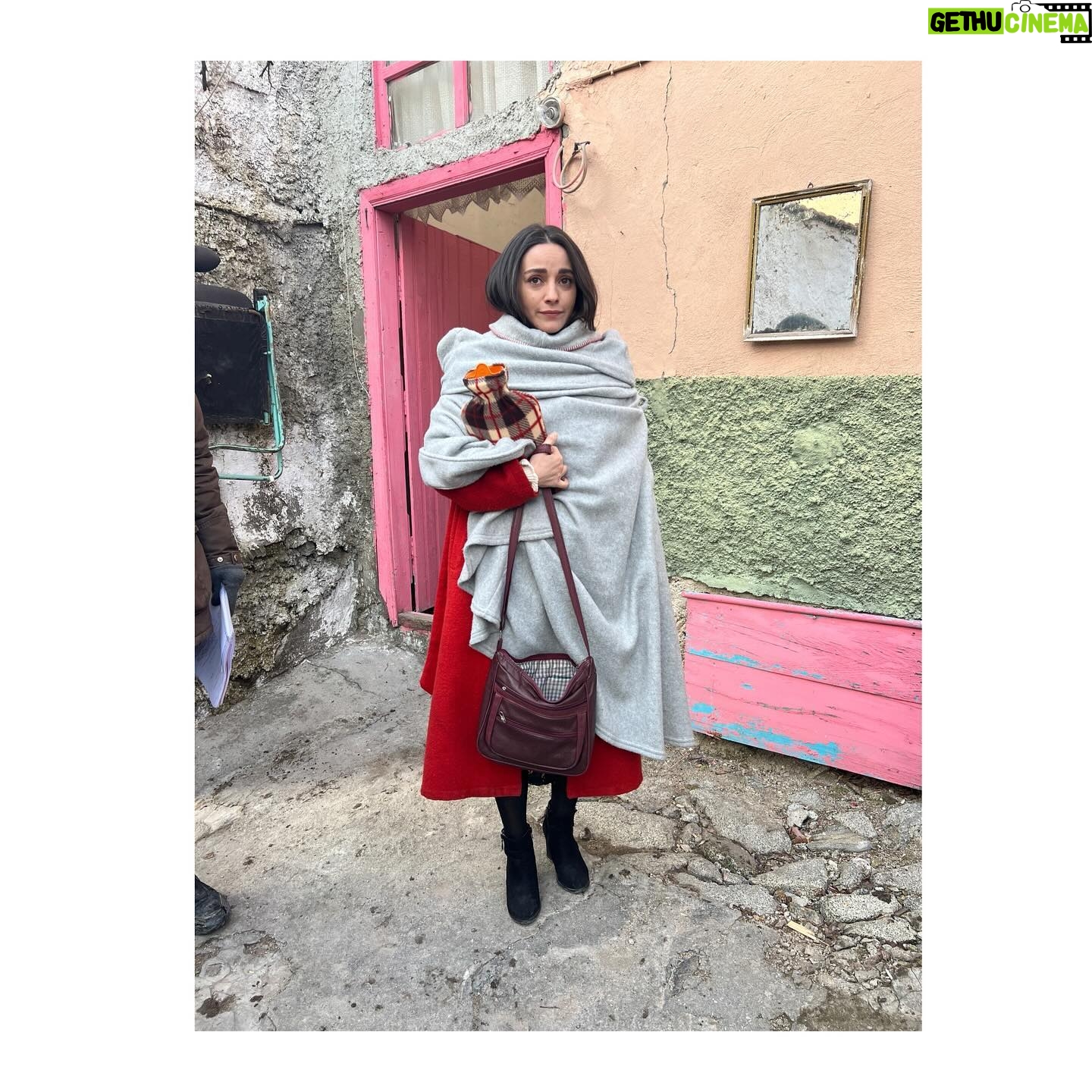 Nazlı Pınar Kaya - 11.2K Likes - 4.Sezon Gönül Dağı sezon finali postu gelmiştir🪧🤟🏻
