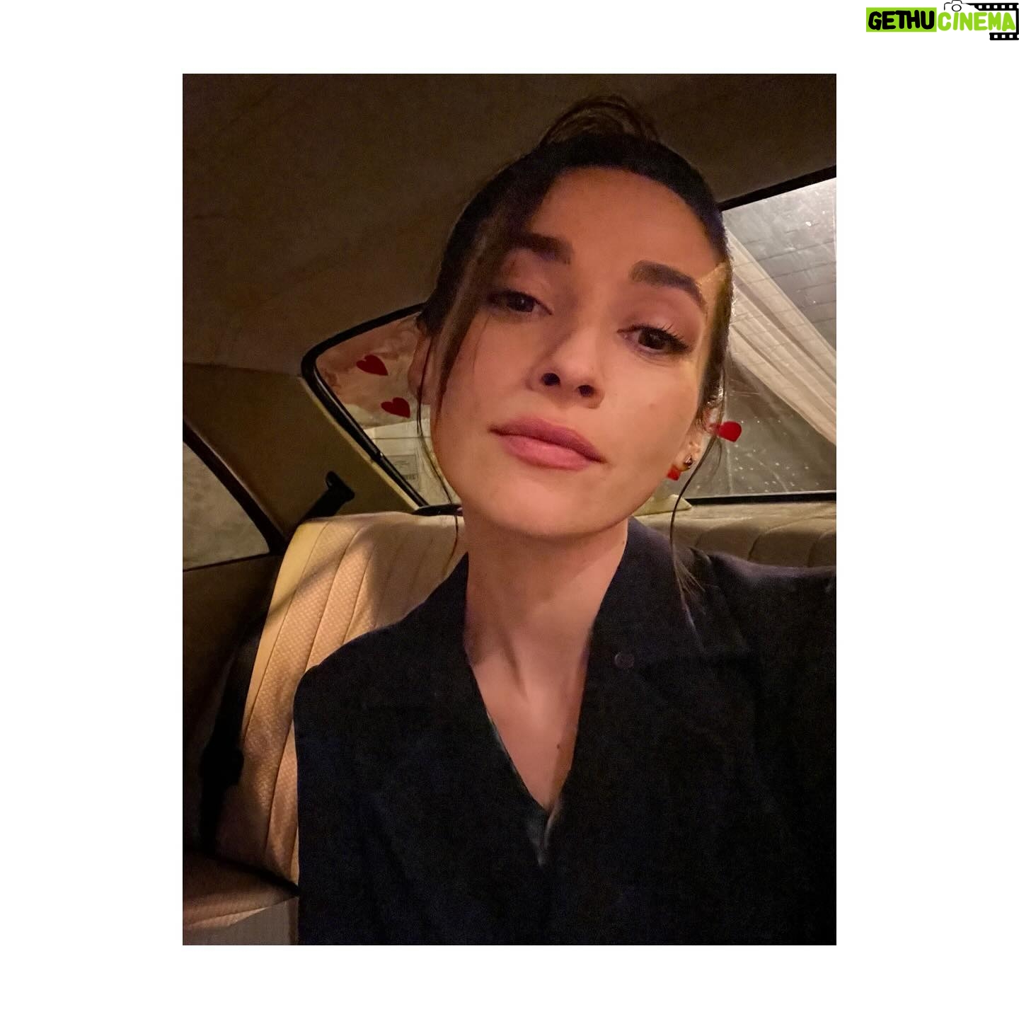 Nazlı Pınar Kaya - 11.2K Likes - 4.Sezon Gönül Dağı sezon finali postu gelmiştir🪧🤟🏻