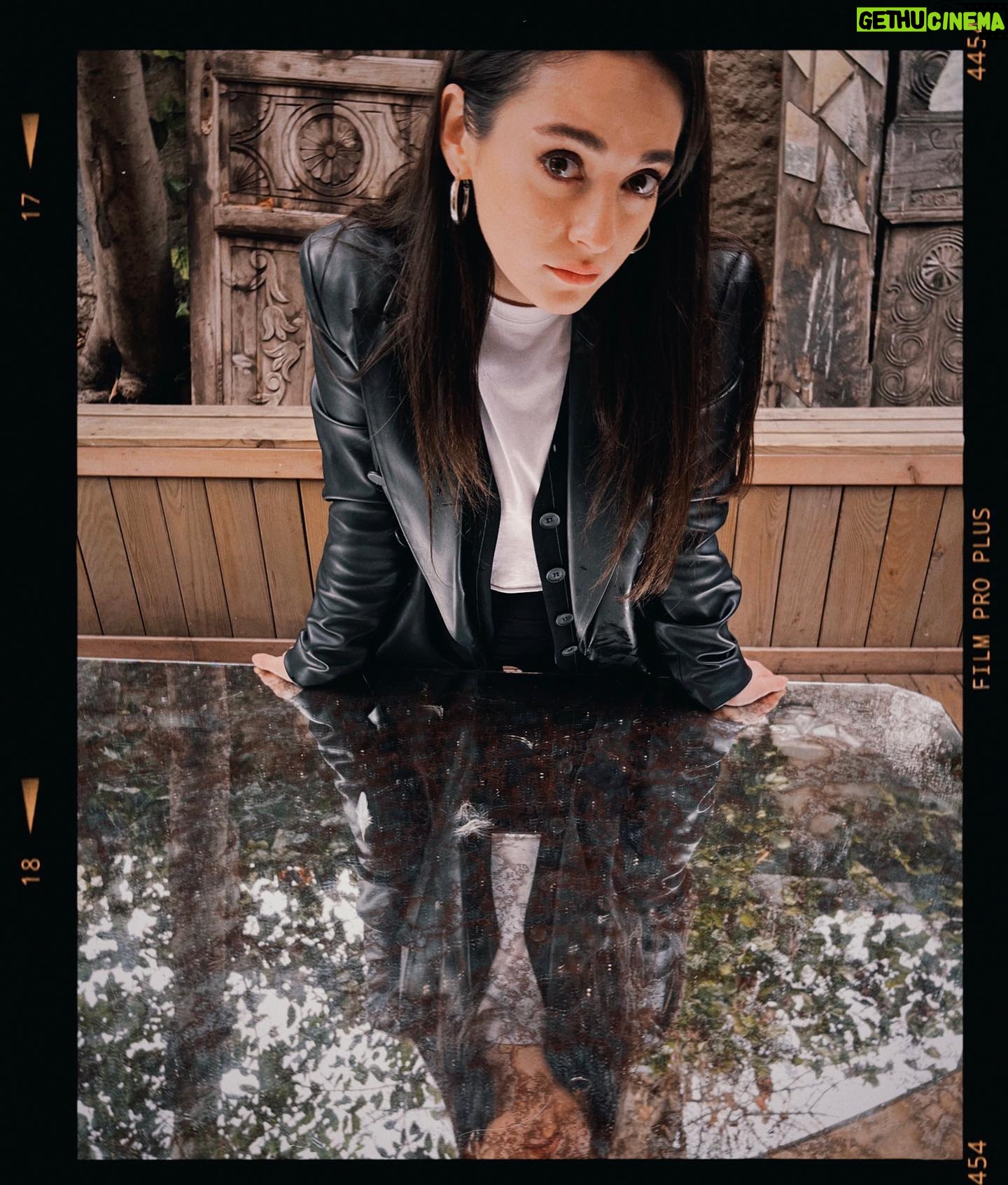 Nazlı Pınar Kaya - 10K Likes - Anlat.🪞