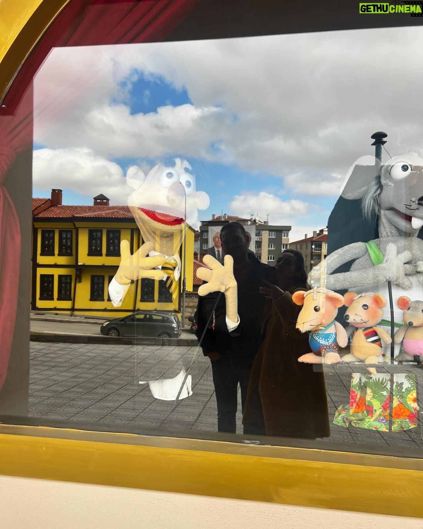 Nazlı Pınar Kaya Instagram - What ı saw this month📷🗺️