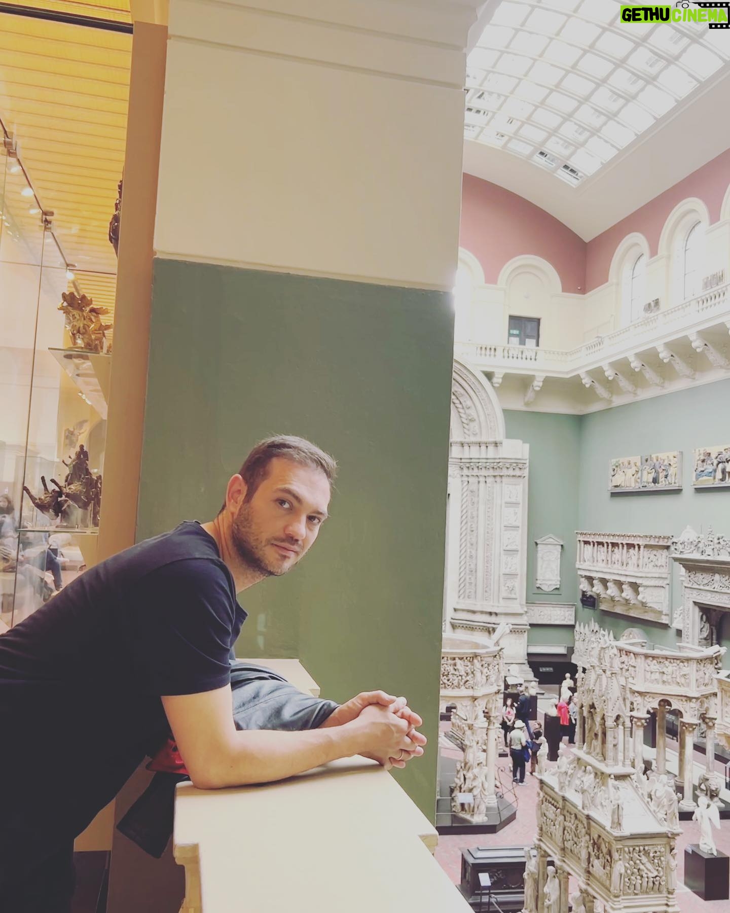 Nazlı Pınar Kaya - 7.5K Likes - Seçki 🎡
1-Broadway market👌🏻
2-ciddiyet
3-hangar
4- my fav person
5-davut
6-it’s a’
7-gurbaneyyy
8-the couple who like cask beer
9-magic
10-klasik