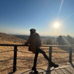 Nazlı Pınar Kaya Instagram - ‘Günler gelip geçmekteler, kuşlar gibi uçmaktalar.’ 🌻