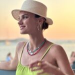 Nazlı Senem Ünal Instagram - Hello summer 👒💚