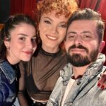 Nazlı Senem Ünal Instagram - Yine asla fotoğraf çekmediğimiz bir akşamdan sadece elimde olanlar .. Bu arada ADI AŞK yayında, hemen dinleyin 👊🏻😂 Link bio’da 😎