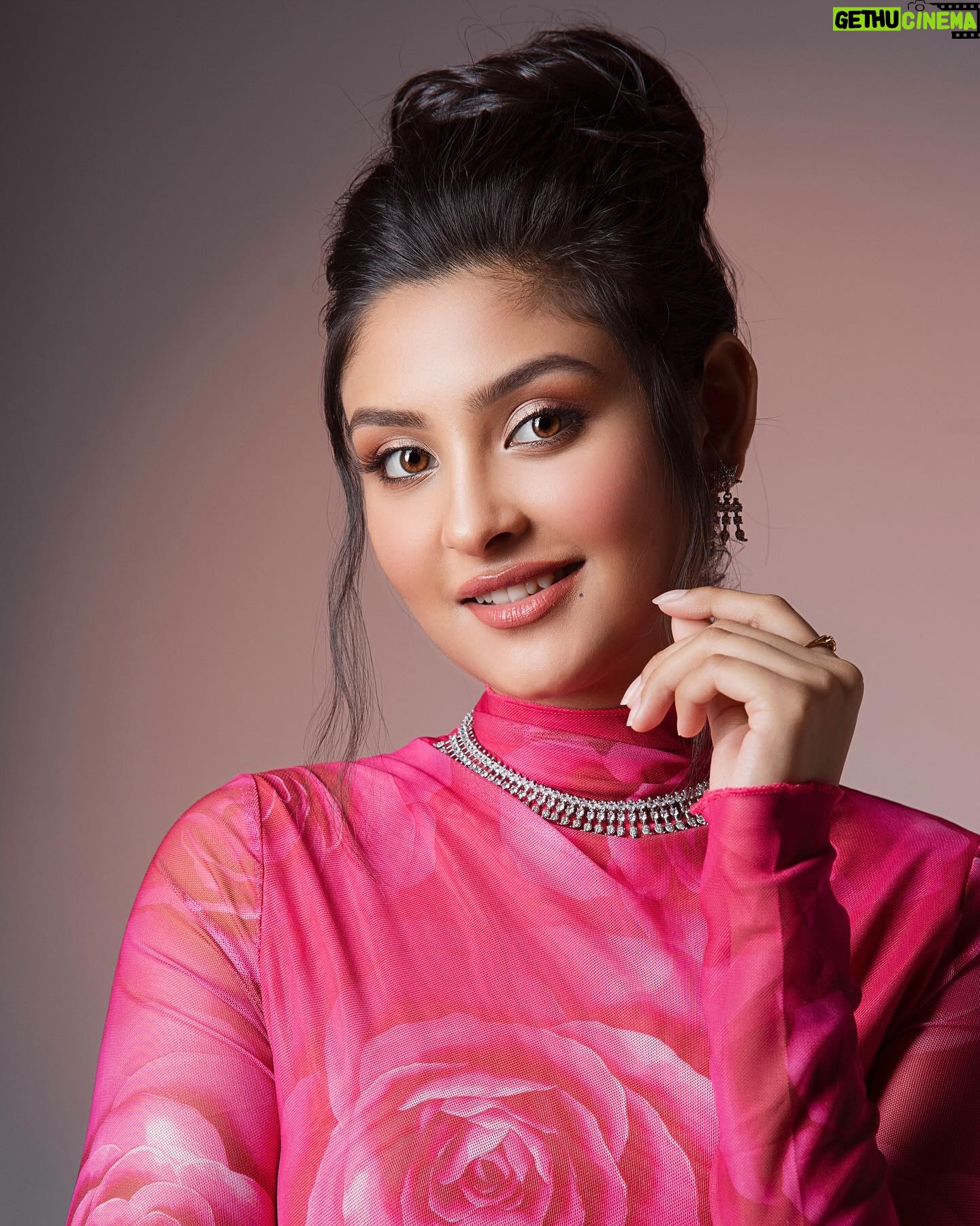 Naznin Nahar Niha Instagram - Pink 💗 📸 @rafclick