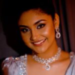 Naznin Nahar Niha Instagram – 📷 – @syedshahewar.hussain.7  Makeup – @zahidkhanbridalmakeover  Dress – @safiya_sathi