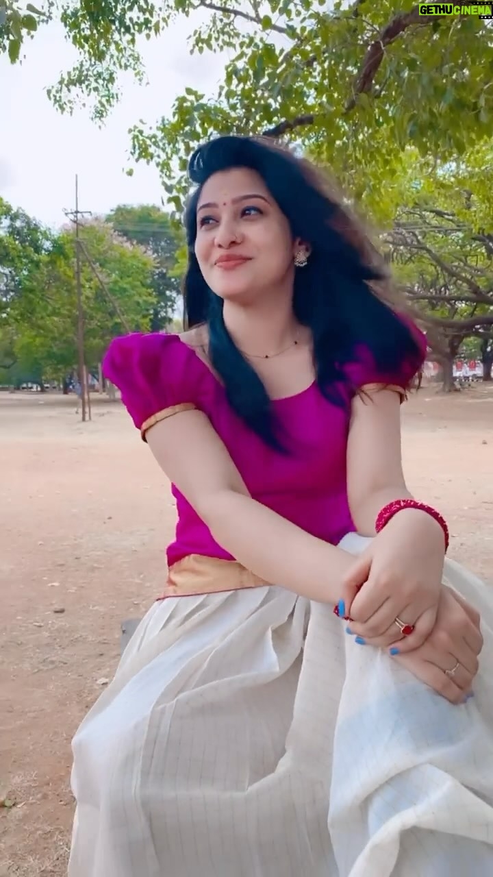 Neema Mathew - 14.3K Likes - പലനാളായി നെഞ്ചിനകത്തൊരു മോഹം വിരിയുമ്പോൾ 🩷
#nannuzzz #smile #happiness #explore