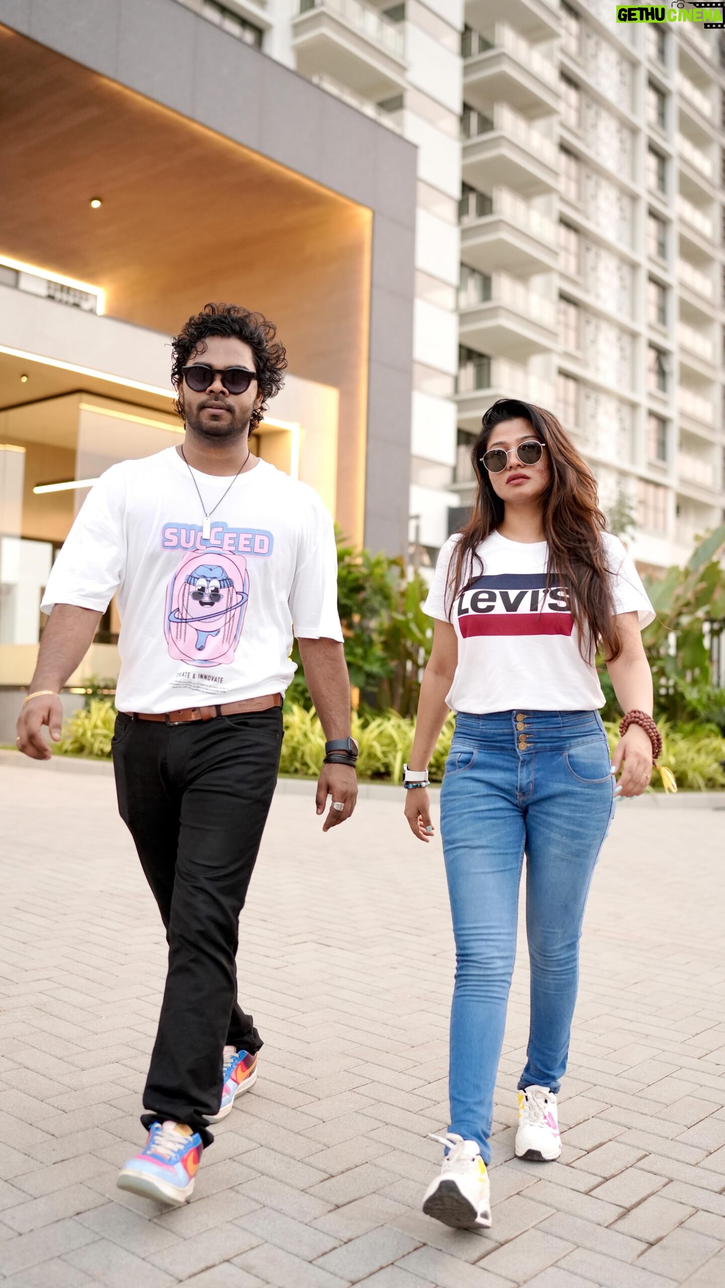 Neema Mathew - 53.5K Likes - Rani en pakkam 🔥😘
#sanjutechy #trending #nannuzzz #couplegoals