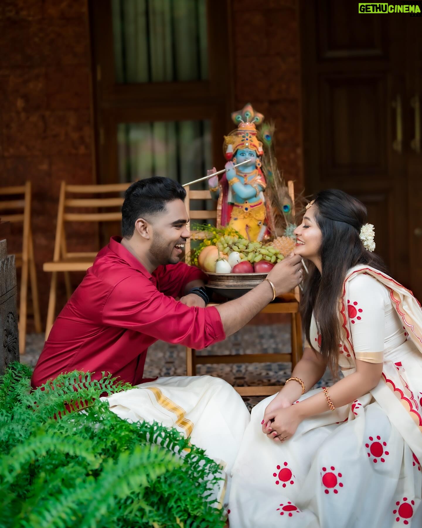 Neema Mathew - 19.9K Likes - 🩵😘
💄: @_arya_jithins_makeover
👗: @label_swasti
📸: @pausebuttonweddings
📍: @kanavu.heritage
#nannuzzz #sanjutechy #couplegoals #coupleshoot #vishu #love #explore #photoshoot #happiness