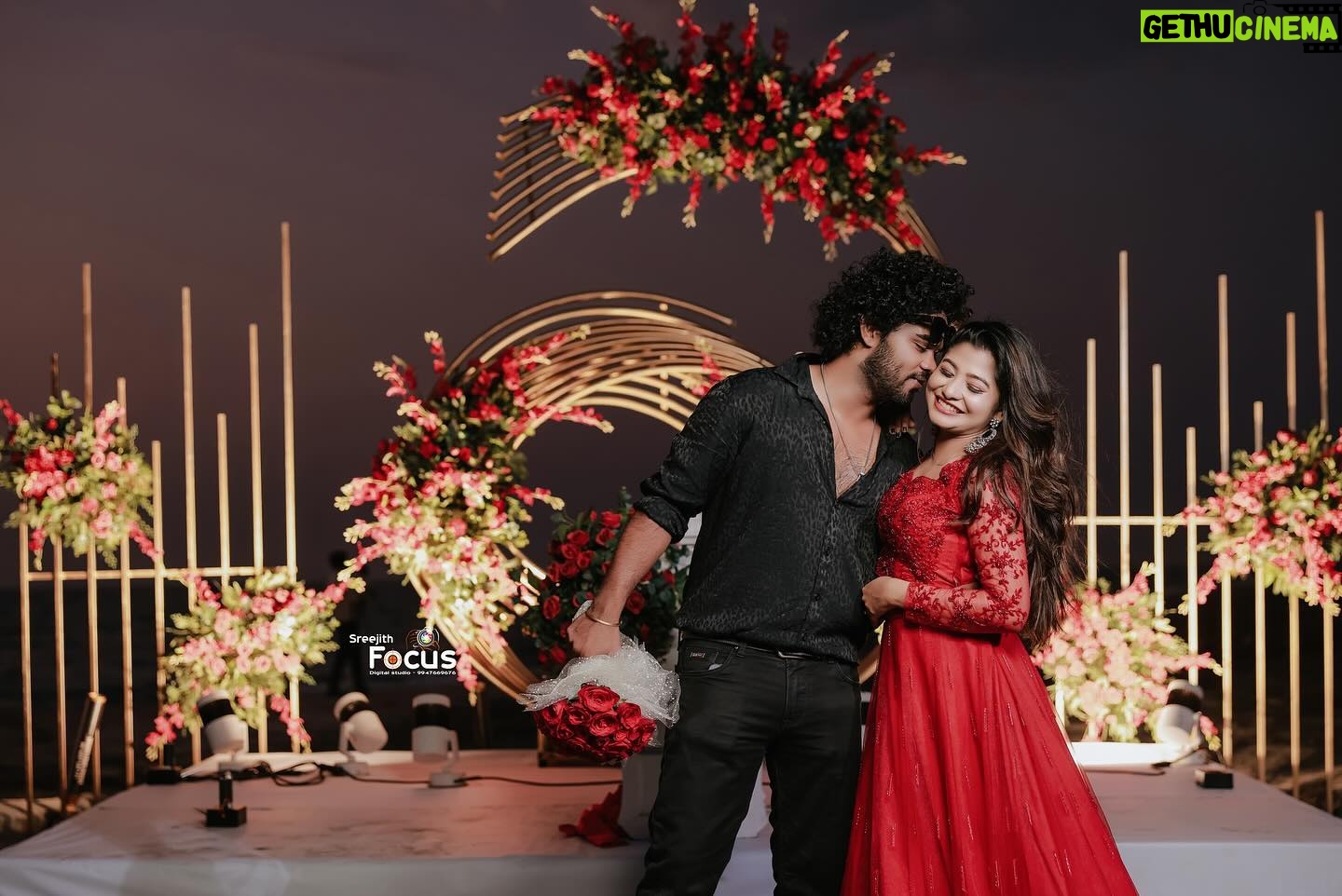 Neema Mathew - 51.3K Likes - Happy Valentines Day Swathe 🩵🧿
Thanx for the entire crew from the bottom of my heart❤️ Never expected this much Grand event for make him Surprised 🥰✨
@sreejithfocus @kappithans_events @_ciannas_makeup_studio_ @neharosella
#valentineday #love #photoshoot #couplegoals #nannuzzz #sanjutechy #valentines #happyvalentinesday
