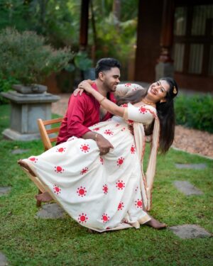Neema Mathew Instagram - 🩵😘

💄: @_arya_jithins_makeover 
👗: @label_swasti 
📸: @pausebuttonweddings 
📍: @kanavu.heritage 

#nannuzzz #sanjutechy #couplegoals #coupleshoot #vishu #love #explore #photoshoot #happiness