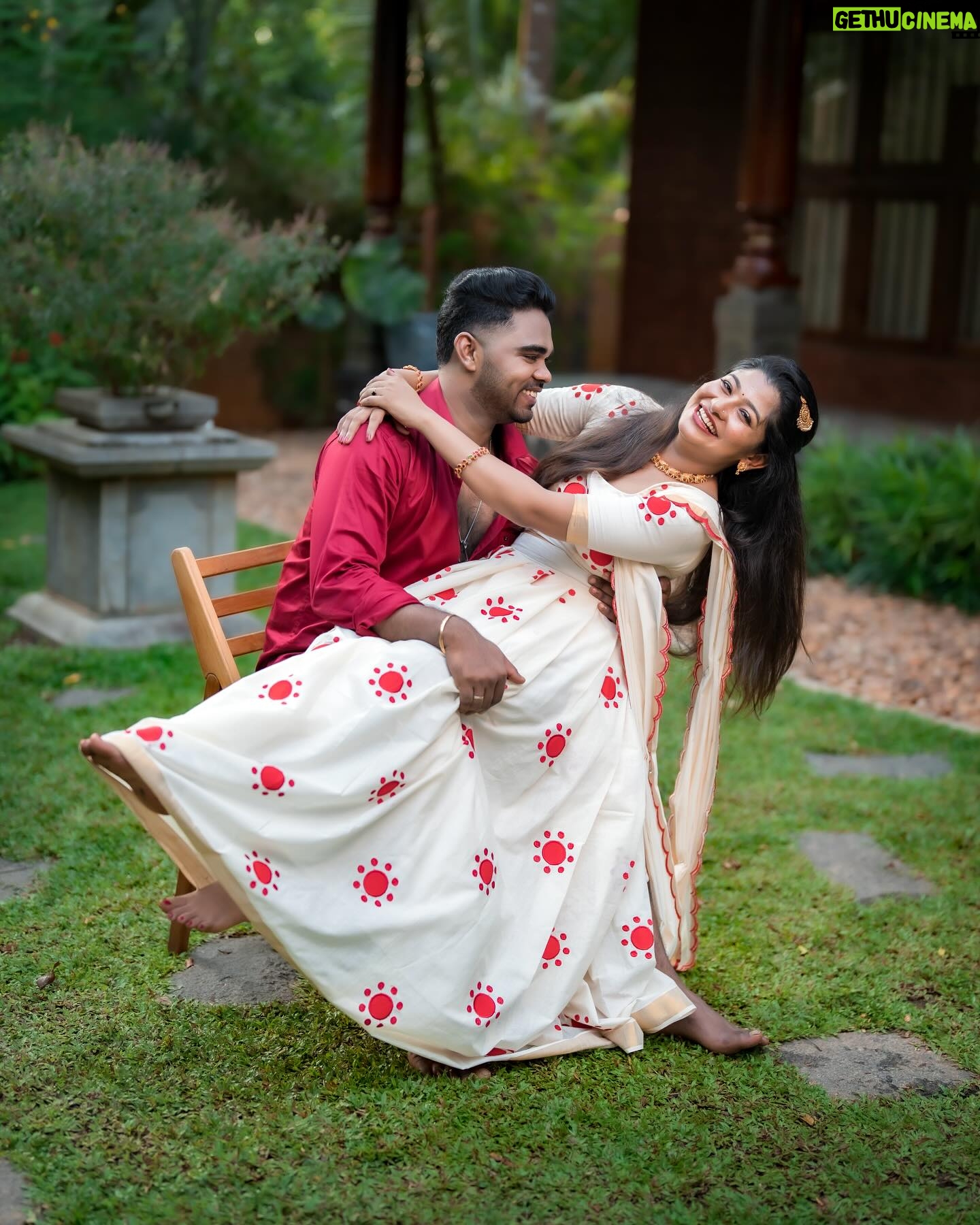 Neema Mathew - 19.9K Likes - 🩵😘
💄: @_arya_jithins_makeover
👗: @label_swasti
📸: @pausebuttonweddings
📍: @kanavu.heritage
#nannuzzz #sanjutechy #couplegoals #coupleshoot #vishu #love #explore #photoshoot #happiness