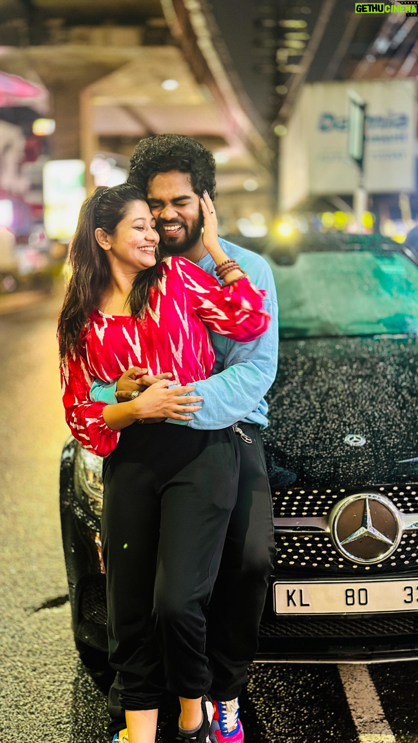 Neema Mathew - 113.7K Likes - Ok kanmani 🩵😘
#sanjutechy #nannuzzz #dance #couplegoals #streetdance #ekm