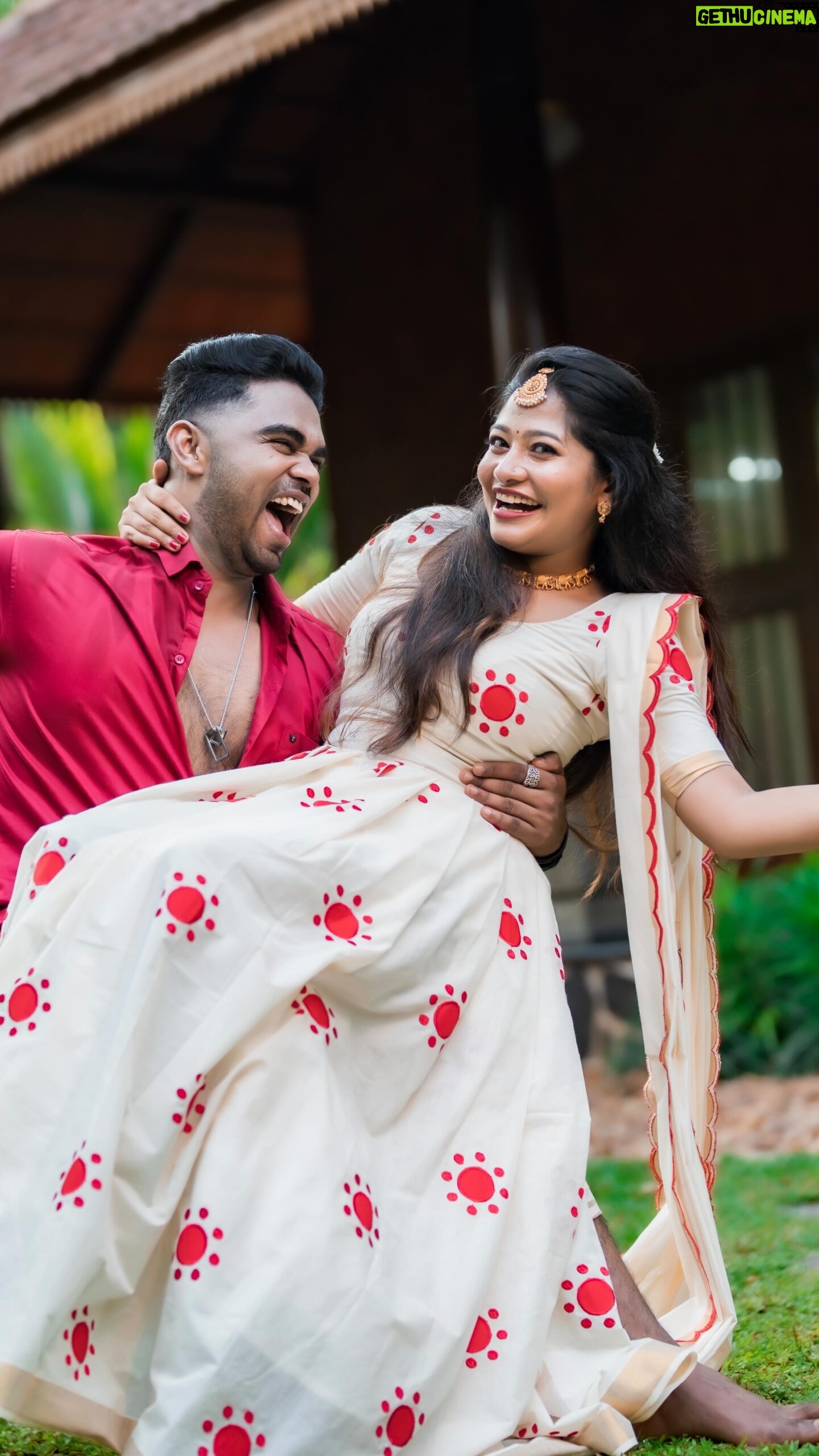 Neema Mathew - 61.6K Likes - Devathai poloruthi 🩵😘🧿
#nannuzzz #sanjutechy #couplegoals #love #saree #traditional #smile #explore