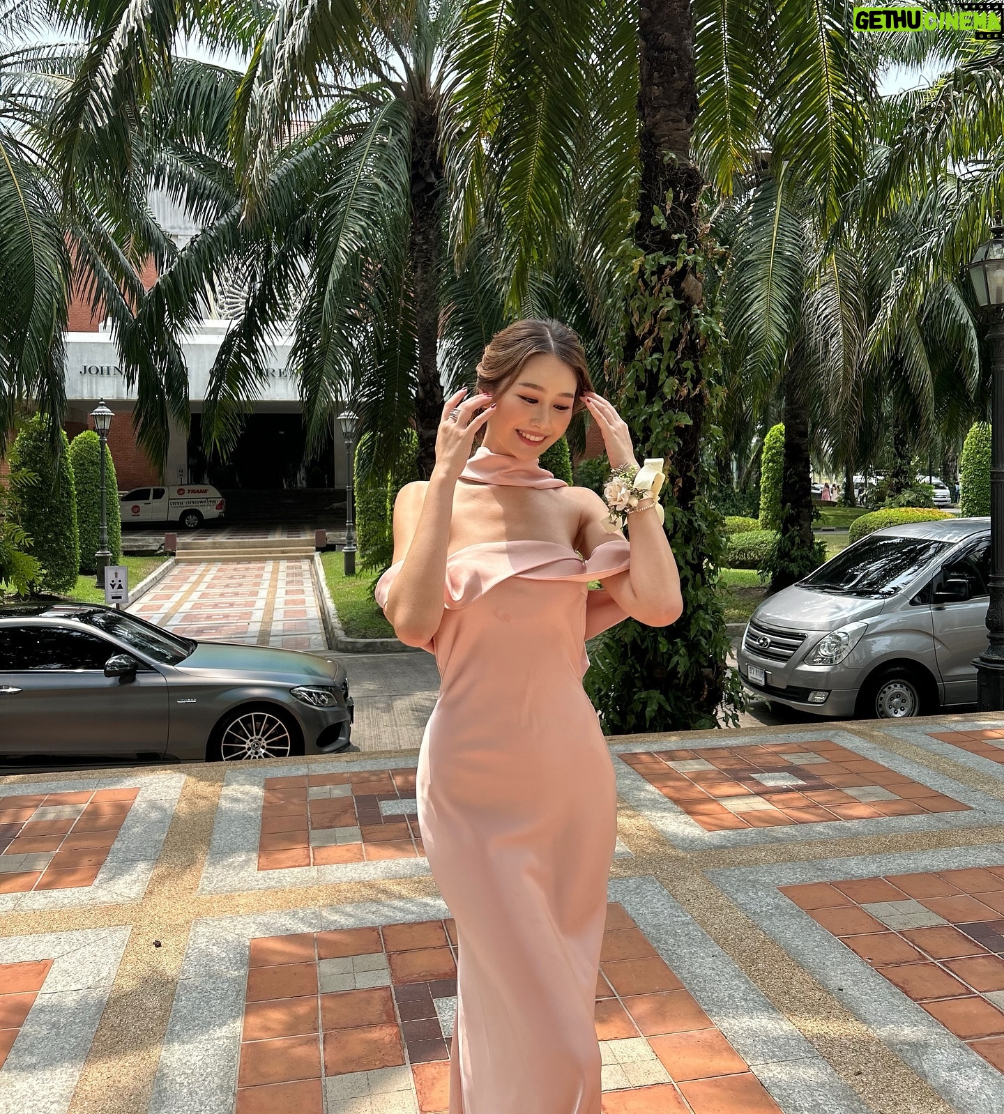 Neen Suwanamas - 3 Likes - playing dress up 💓 #tb #yhpkhappilyeverafter