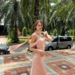 Neen Suwanamas Instagram - playing dress up 💓 #tb #yhpkhappilyeverafter