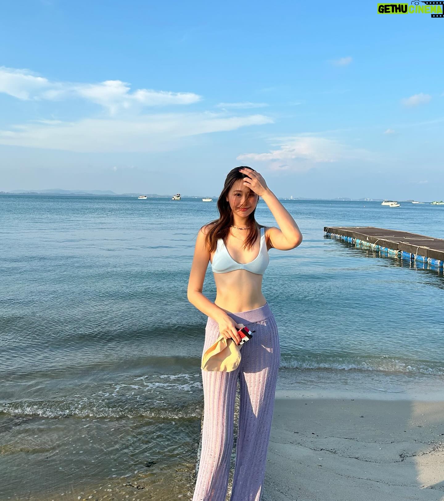 Neen Suwanamas Instagram - wanna play mermaids 🐳