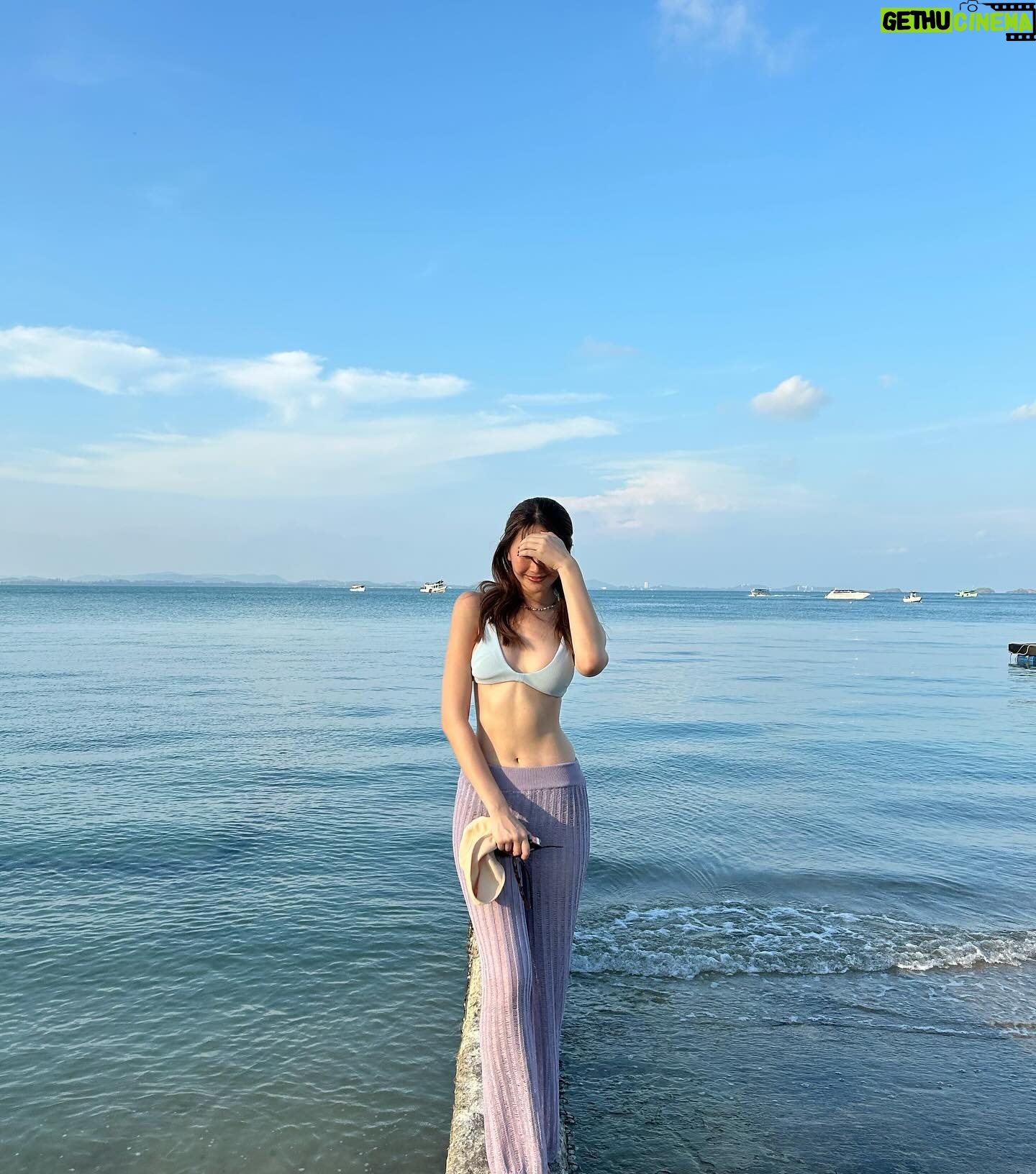 Neen Suwanamas Instagram - wanna play mermaids 🐳