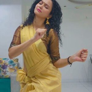 Neetha Shetty Instagram - Bekarar karke.. . . . . ? . . . . . . . . . . #neethashetty #jawan #shahrukhkhan