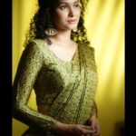 Neetha Shetty Instagram – नवरात्रि की हार्दिक शुभकामनाएं
. 
Photography @aamirdalviphotography
.
.
Saree @heenadesignerstudio.fabrics