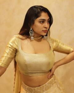Actress Neethu mohan HD Instagram Photos and Wallpapers May 2024