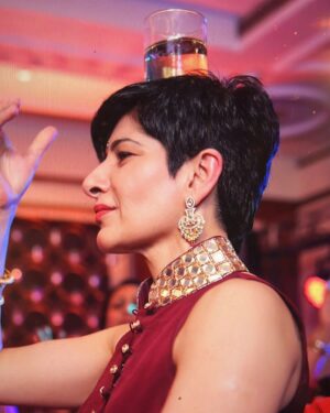 Neeti Palta Instagram - We also perform at weddings. 
.
.
.
#punjabiuncle #punjabiuncleswag #weddingstage #weddingdance #balancetraining